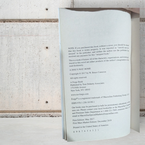 A Dog's Way Home Novel - Picture 3 of 3